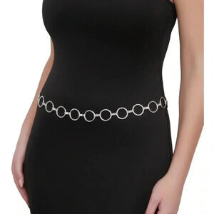 Women’s Silver Tone Chainlink Lightweight Circle Belt OS Fits Most